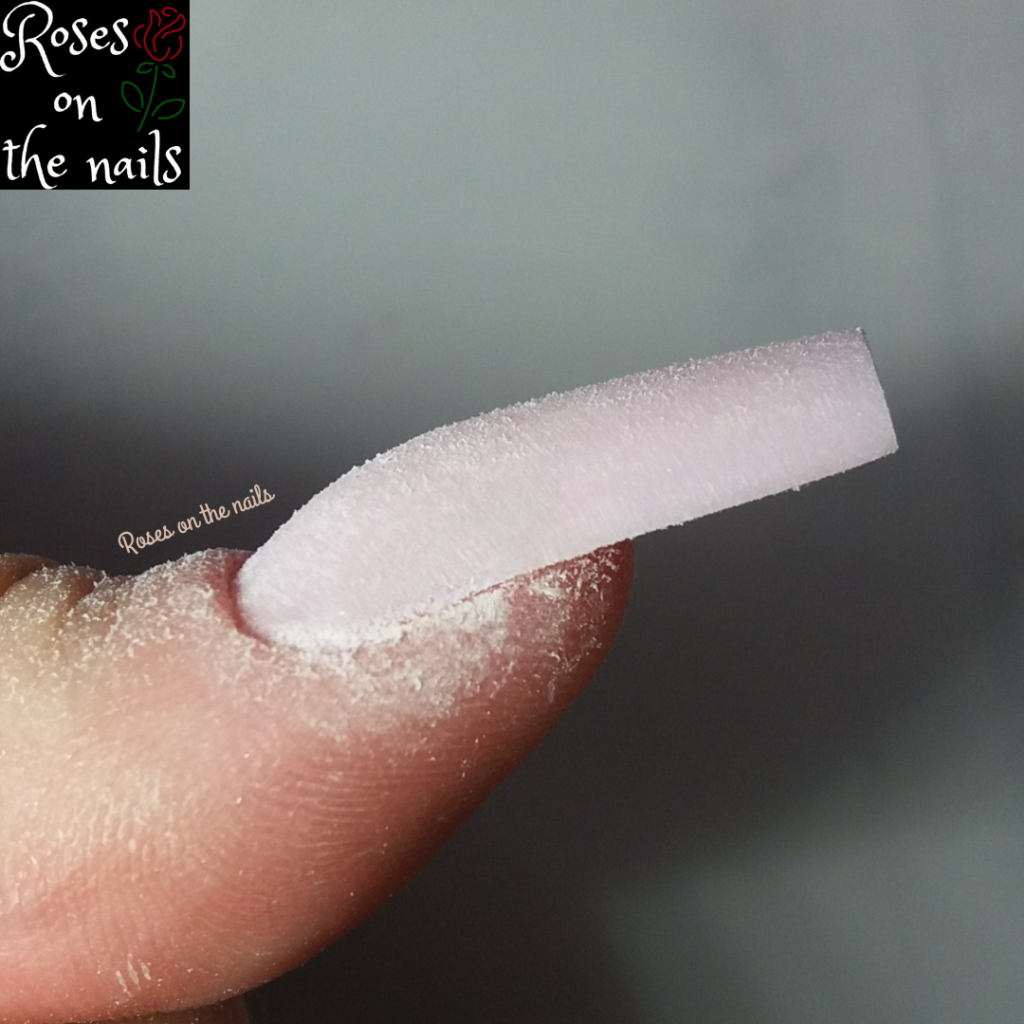 Protocole de pose ongles au gel avec capsules